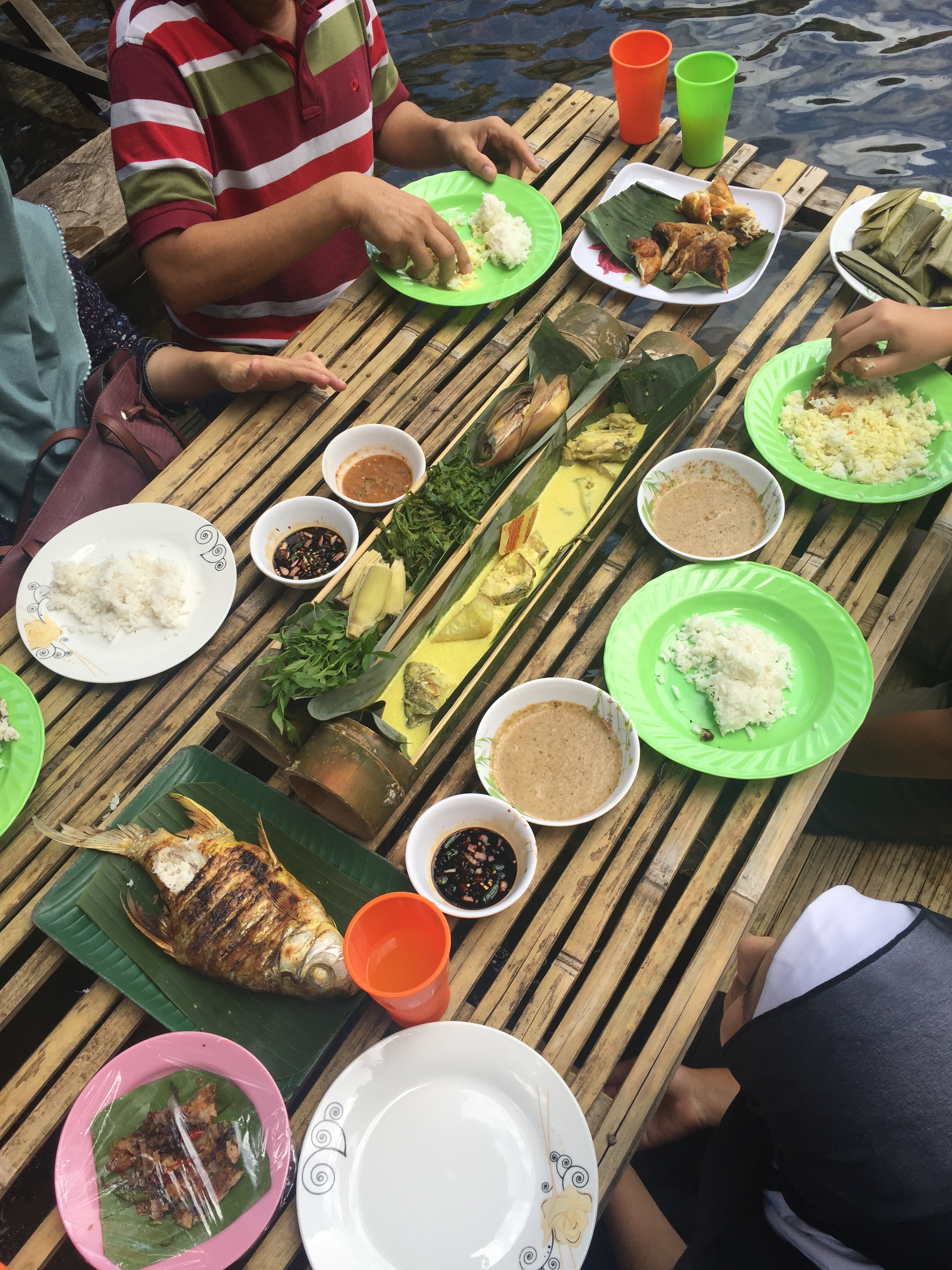 Rojak Daily/Nur Afiqah Delicious meal, gorgeous scenery – pure bliss indeed.
